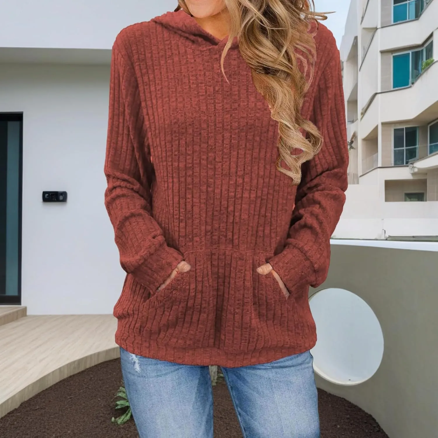 Hoodies for Women Long Sleeve Sweatshirts Fall Pullover Sweatshirts Casual Loose Blouses Tunic with Kangaroo Pockets